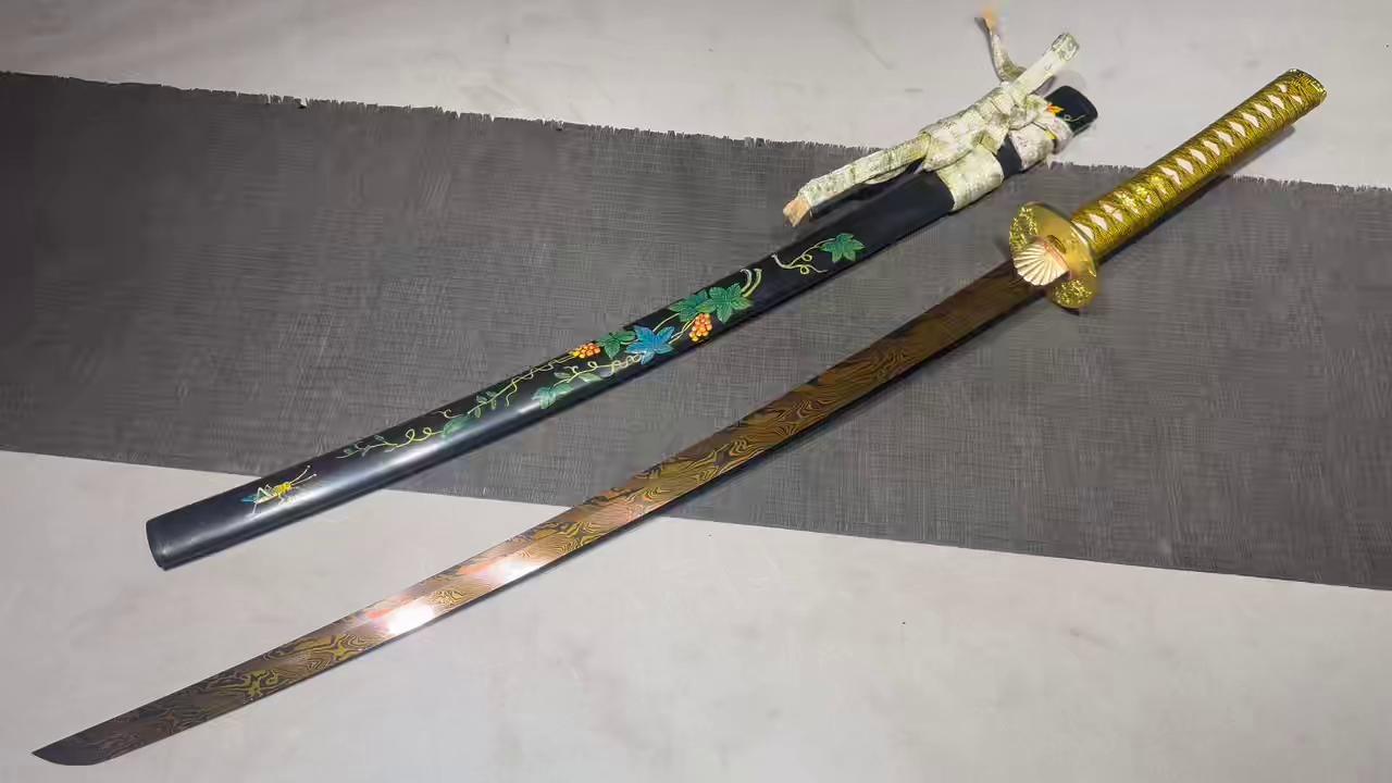 1700新款手作长款纯铜鎏金装26寸低镍彩钢大马武士刀—春语打刀 编号