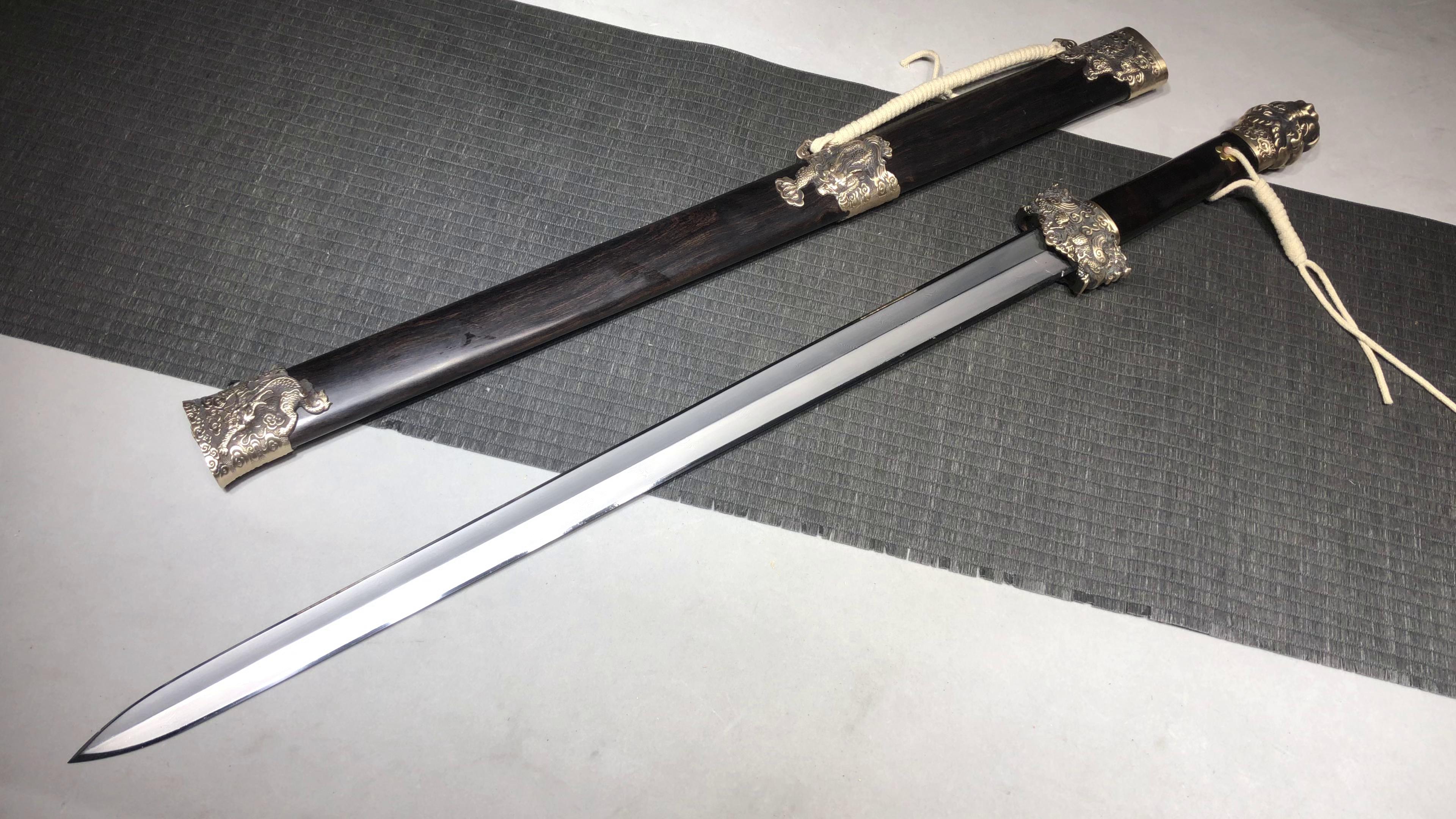 1900 新款手作 长款24寸扭转纹花纹钢瓦面秦剑——神兽战剑 编号：580872401121435 - 大祚榮刀劔 대조영도검 网站图片授権 ...